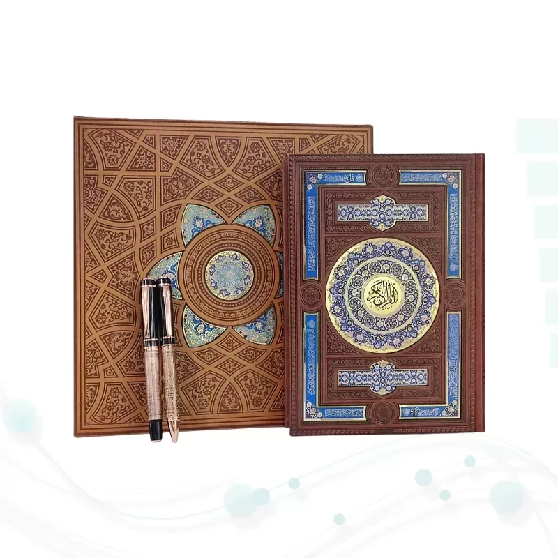 قرآن وزیری معطر چرم با خودکار و روان نویس طرح دار